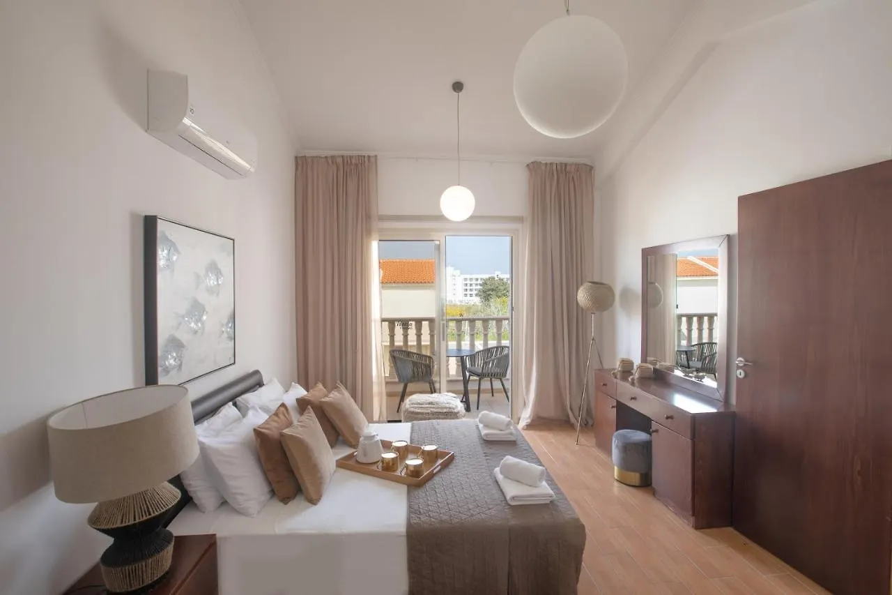 Tonia Seaview Villas Protaras