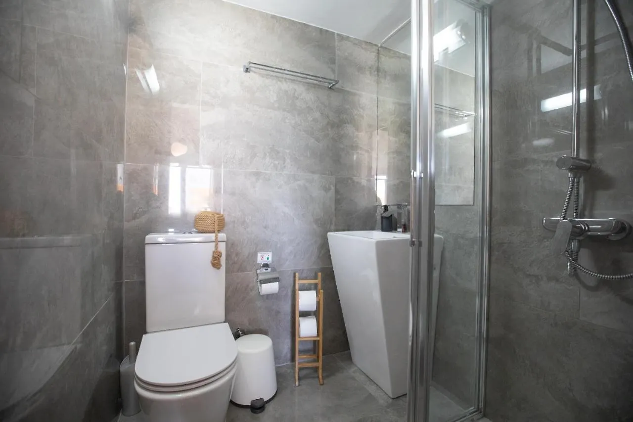 Tonia Seaview Villas Protaras
