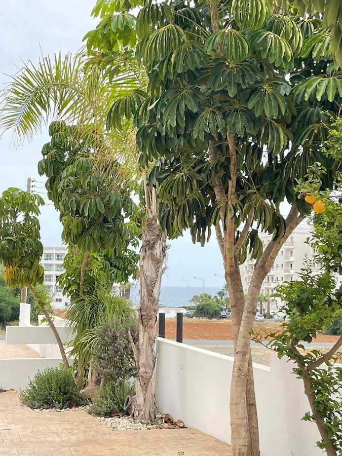 Tonia Seaview Villas Protaras
