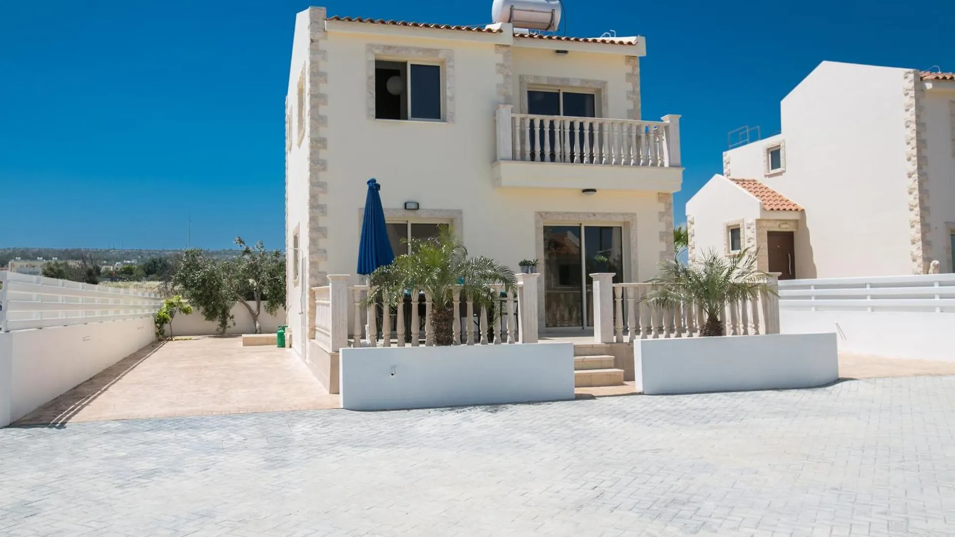 Tonia Seaview Villas Protaras