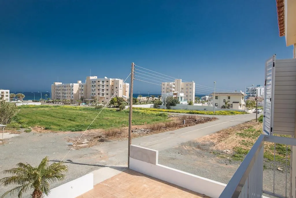 Tonia Seaview Villas Protaras